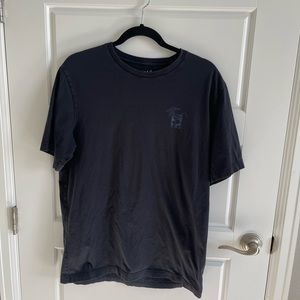 Travis Mathew Men’s Black Night Swimming Tee Shirt Size Large